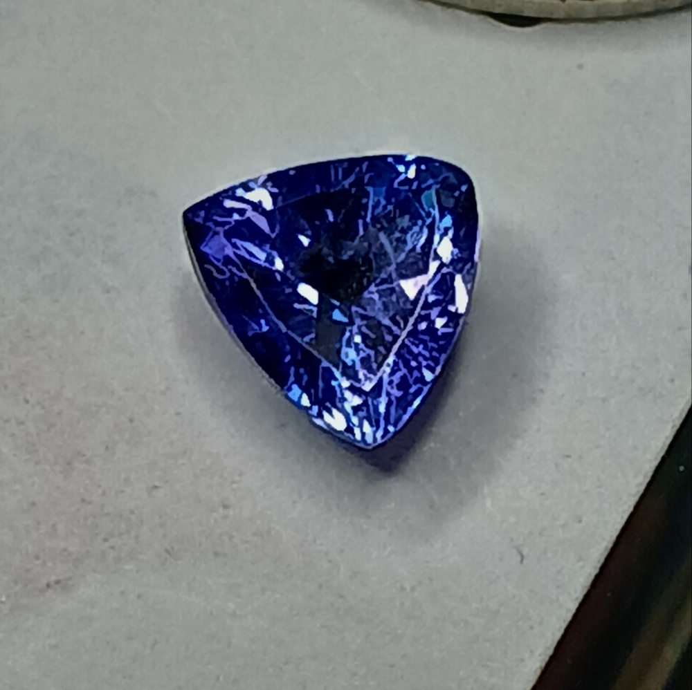 Elegant Blue Tanzinite Gemstone 5.5mm Trillion
